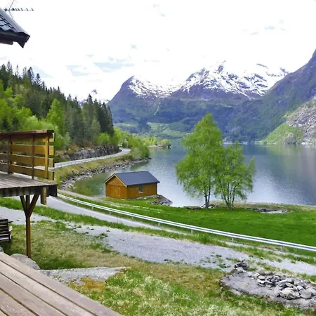 7 Person In Stryn-by Traum Lägenhet *