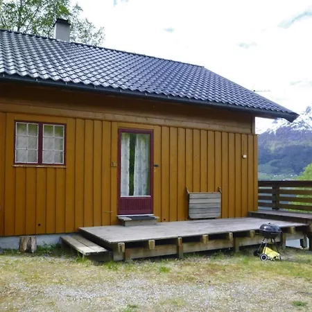 7 Person In Stryn-by Traum * Stryn