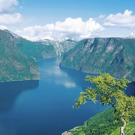 7 Person In Stryn-by Traum Stryn