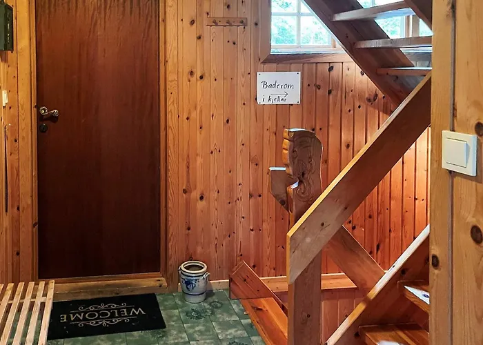 7 Person In Stryn-by Traum *